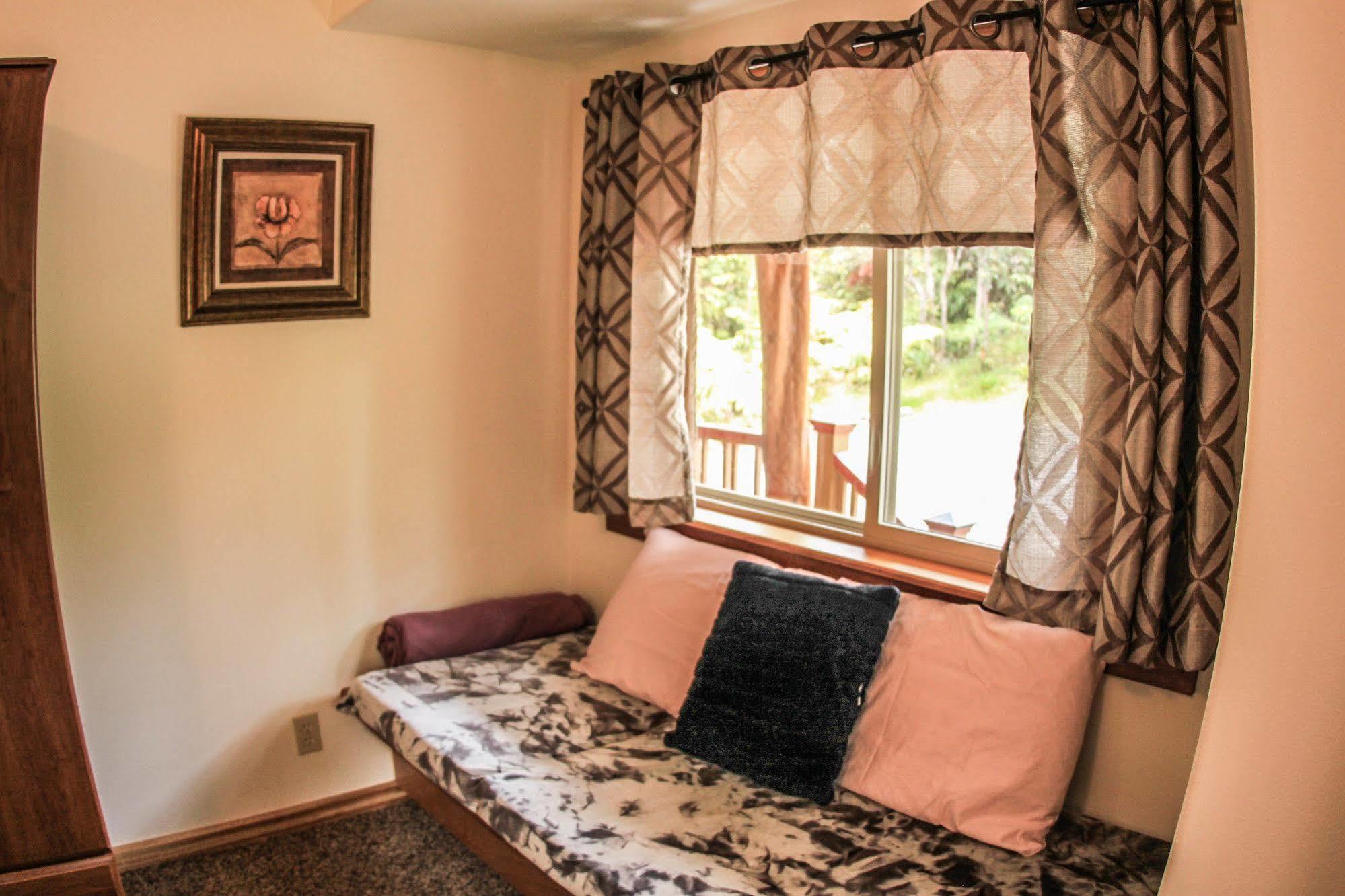 Aolani Hale by Hawaii Volcano Vacations Villa Exterior foto
