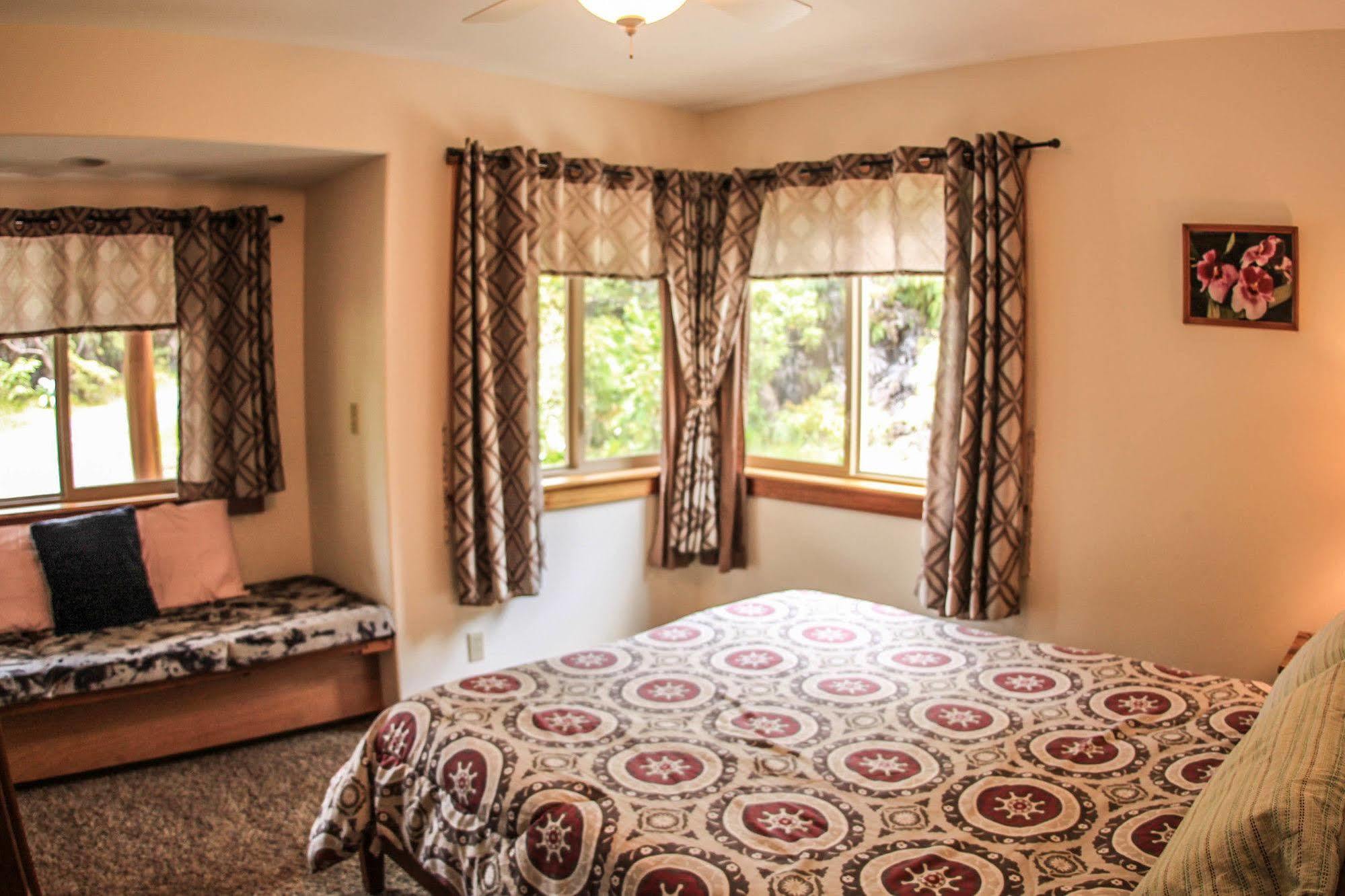 Aolani Hale by Hawaii Volcano Vacations Villa Exterior foto